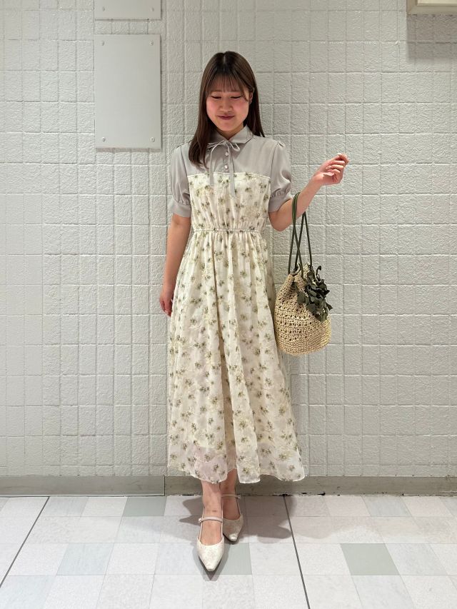 【即日発送】刺繍の花咲く♡異素材♡ドッキングワンピース♡大きいサイズ♡2XL 花柄刺繍ドッキングワンピース