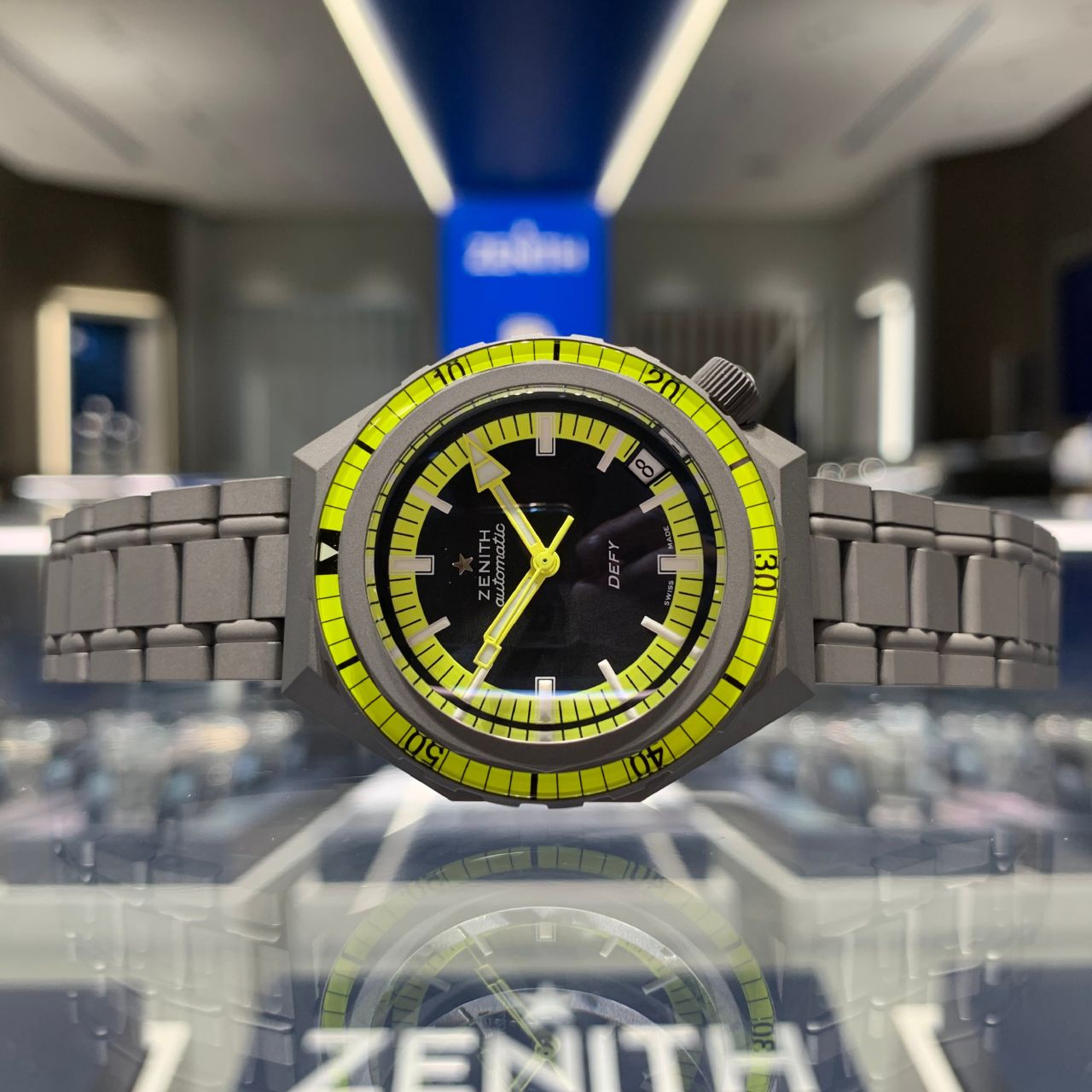 デファイ リバイバル ダイバー シャドウ | 岡山拠点のトミヤ