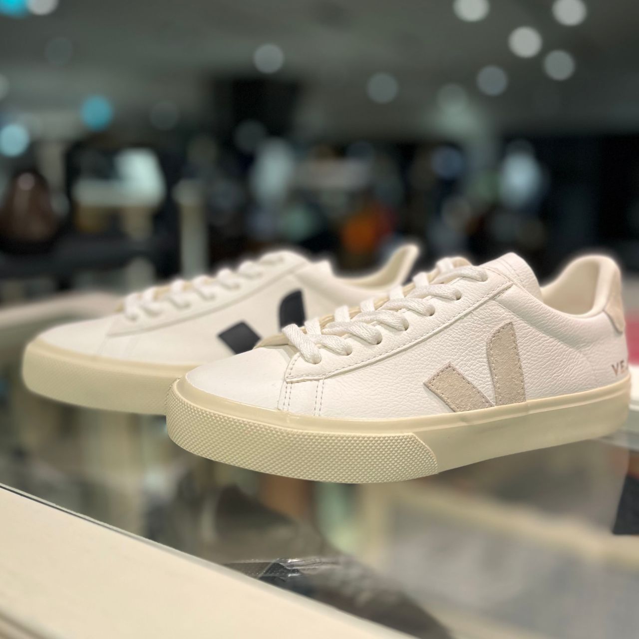 【関税込み】VEJA ローカットスニーカー VEJA 「VEJA」 ローカットスニーカー 36 ホワイト レディース