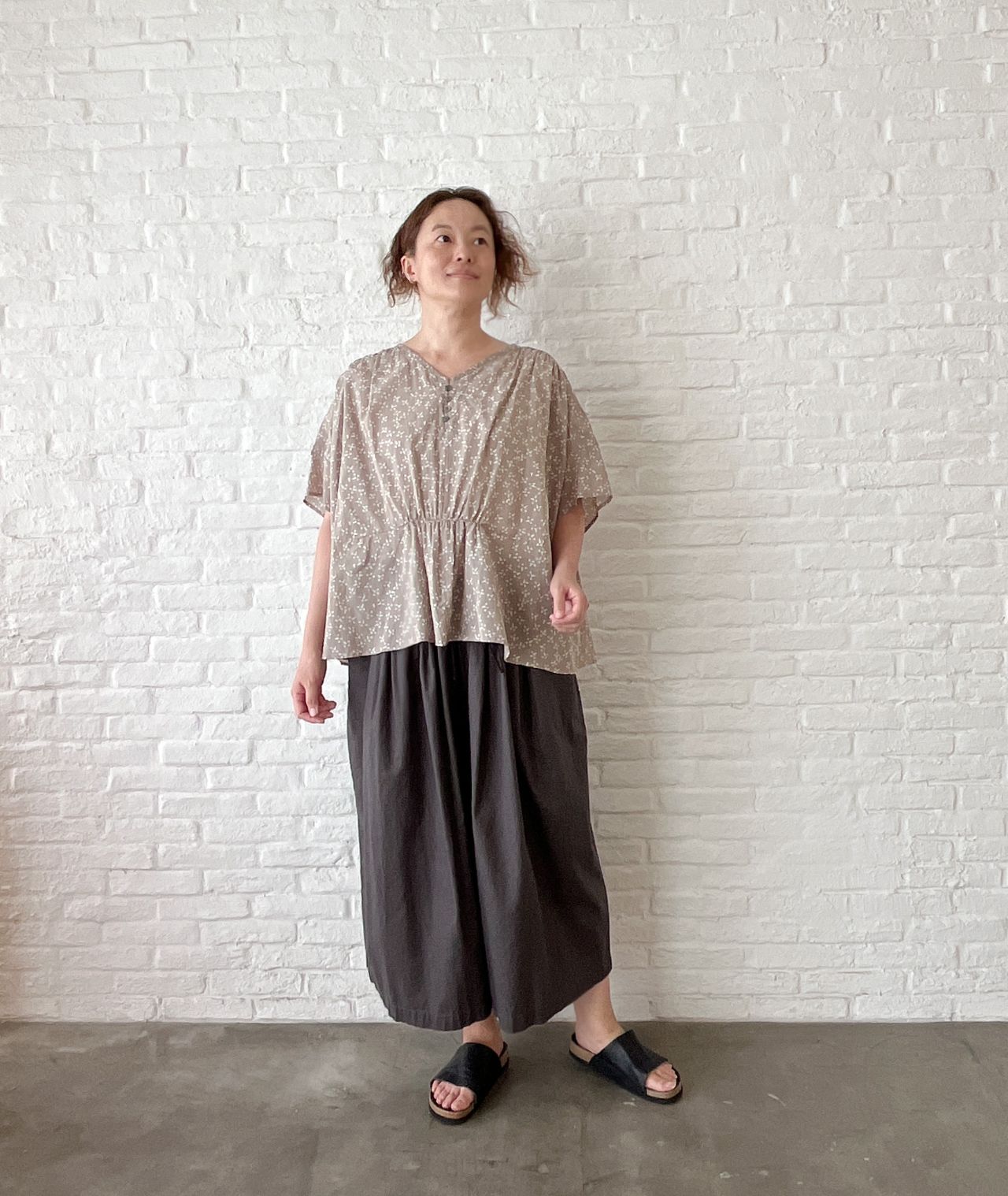 美品★pas de calais パドカレ　綿麻　半袖ブラウス　ベージュ系 美品☆pas de calais パドカレ 綿麻 半袖ブラウス ベージュ系