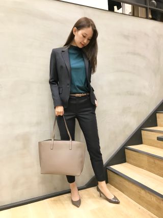 新品未使用タグ付きTHE SUIT COMPANY 紺　スーツ上下セット　S b5cad64583ee326518251197df291f