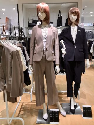 SUITS COMPANY レディーススーツ 4833a8bcc6ad3ca3eca2c7cd03cdde
