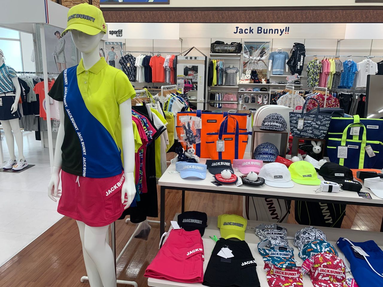 美品【Jack Bunny!!× Callaway】ゴルフウェア5点セット 美品【Jack Bunny!!× Callaway】ゴルフウェア5点セット ジャックバニー