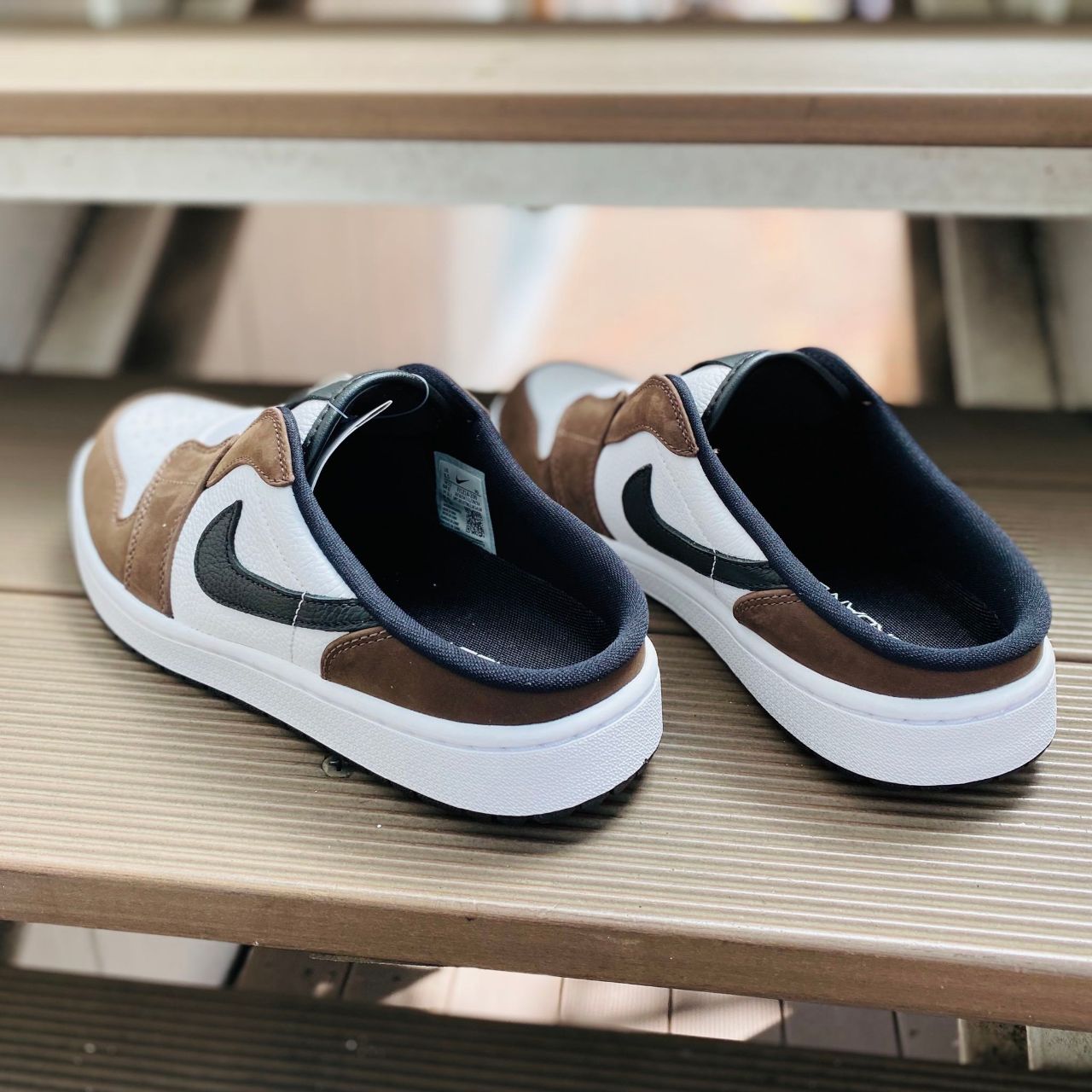 NIKE】