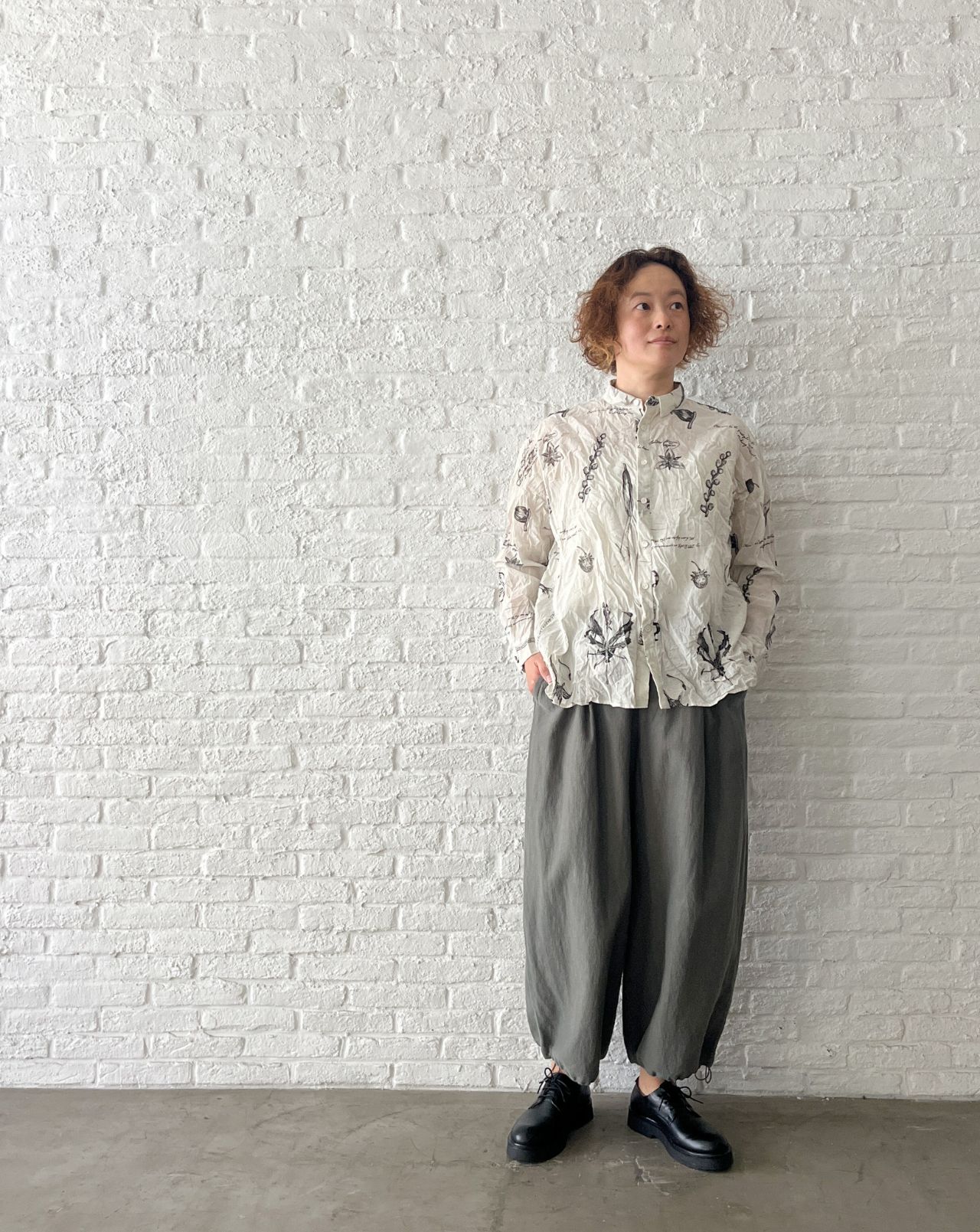 パドカレ カリグラフィー柄ブラウス パドカレ カリグラフィー柄ブラウス 楽天市場】【2024秋冬新作】pas de