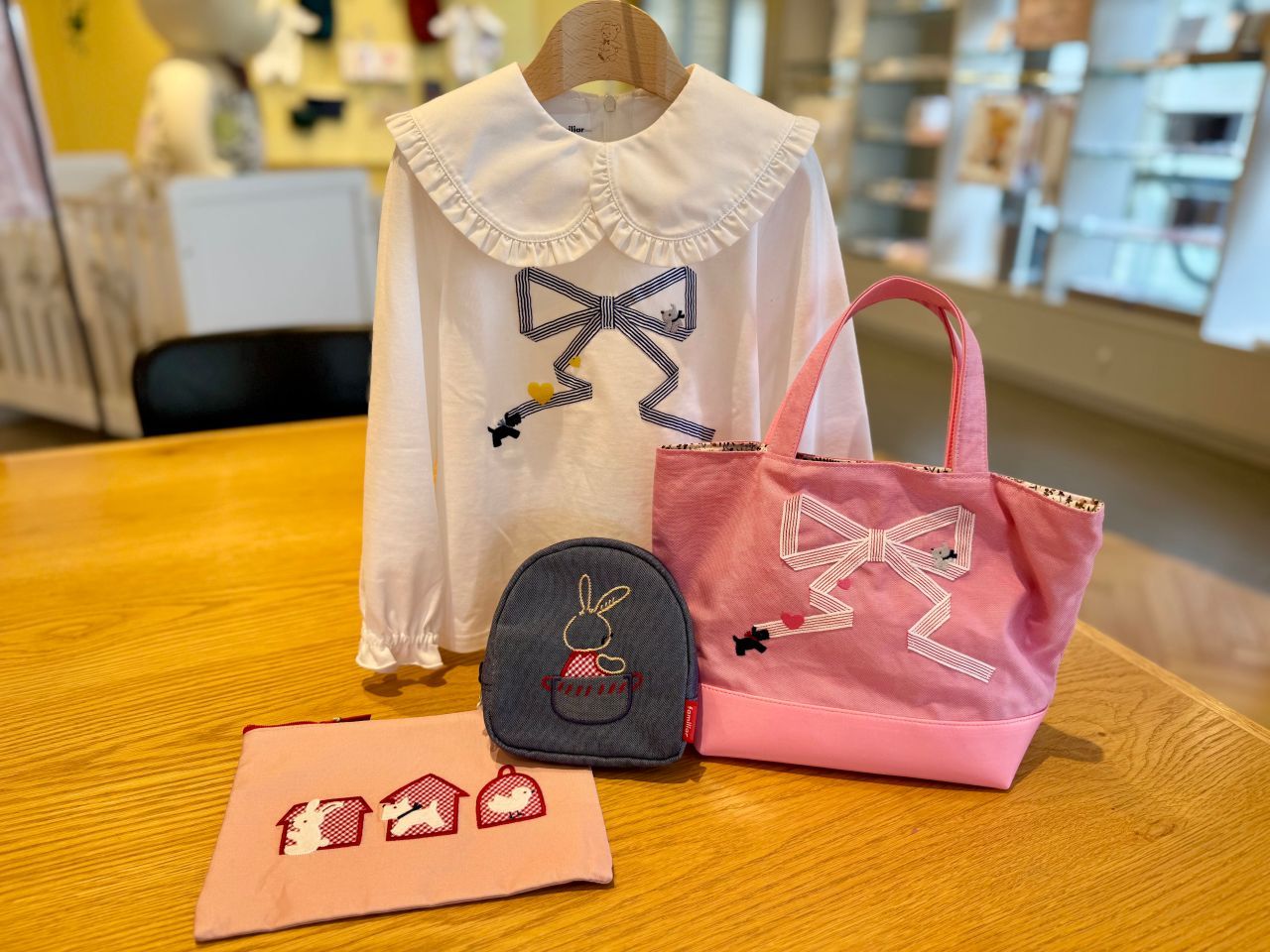 新品　ファミリア　長袖　男女兼用　長袖Tシャツ お気に入りの1枚を探そう！〜長袖Tシャツ〜｜ファミリア
