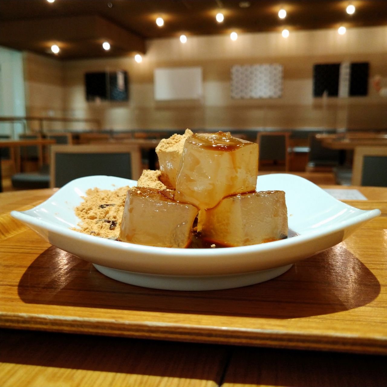 食べごたえ抜群！！和スイーツの王道 わらび餅｜ナナズグリーンティー