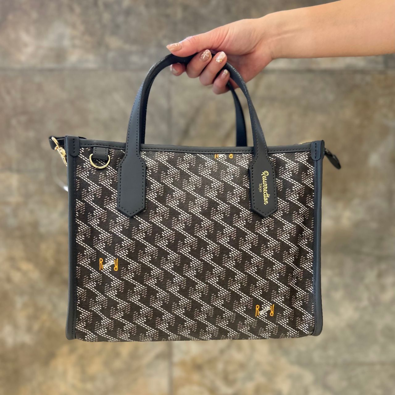 レザレクション　Resurrection カートバッグ　グレー　ほぼ新品 ラニウス テトラ カートバッグ(ラウンドバッグ)|Resurrection