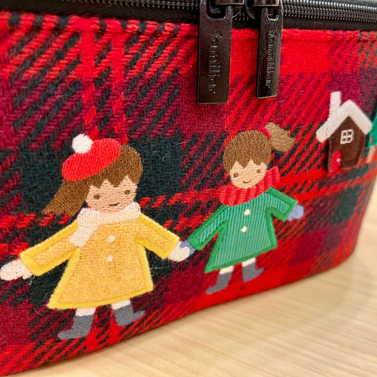 ファミリア　クリスマス　限定ポーチ 正規品 ファミリア クリスマスコレクション ポーチ ピンク ファミ