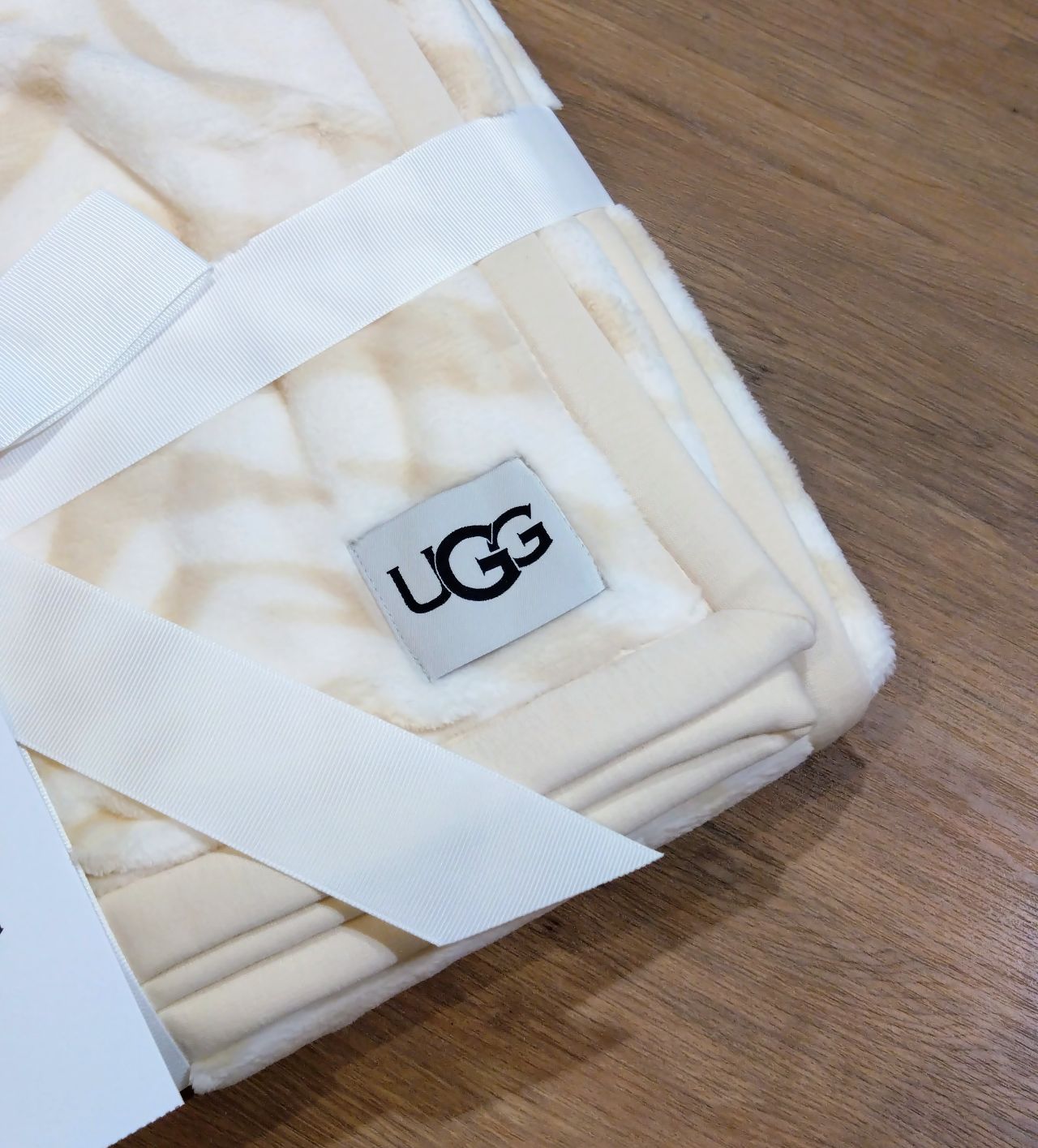 【UGG(アグ)】ブランケットご紹介 イオンモール大日店 フィットハウス公式ショップブログFITHOUSEBLOG