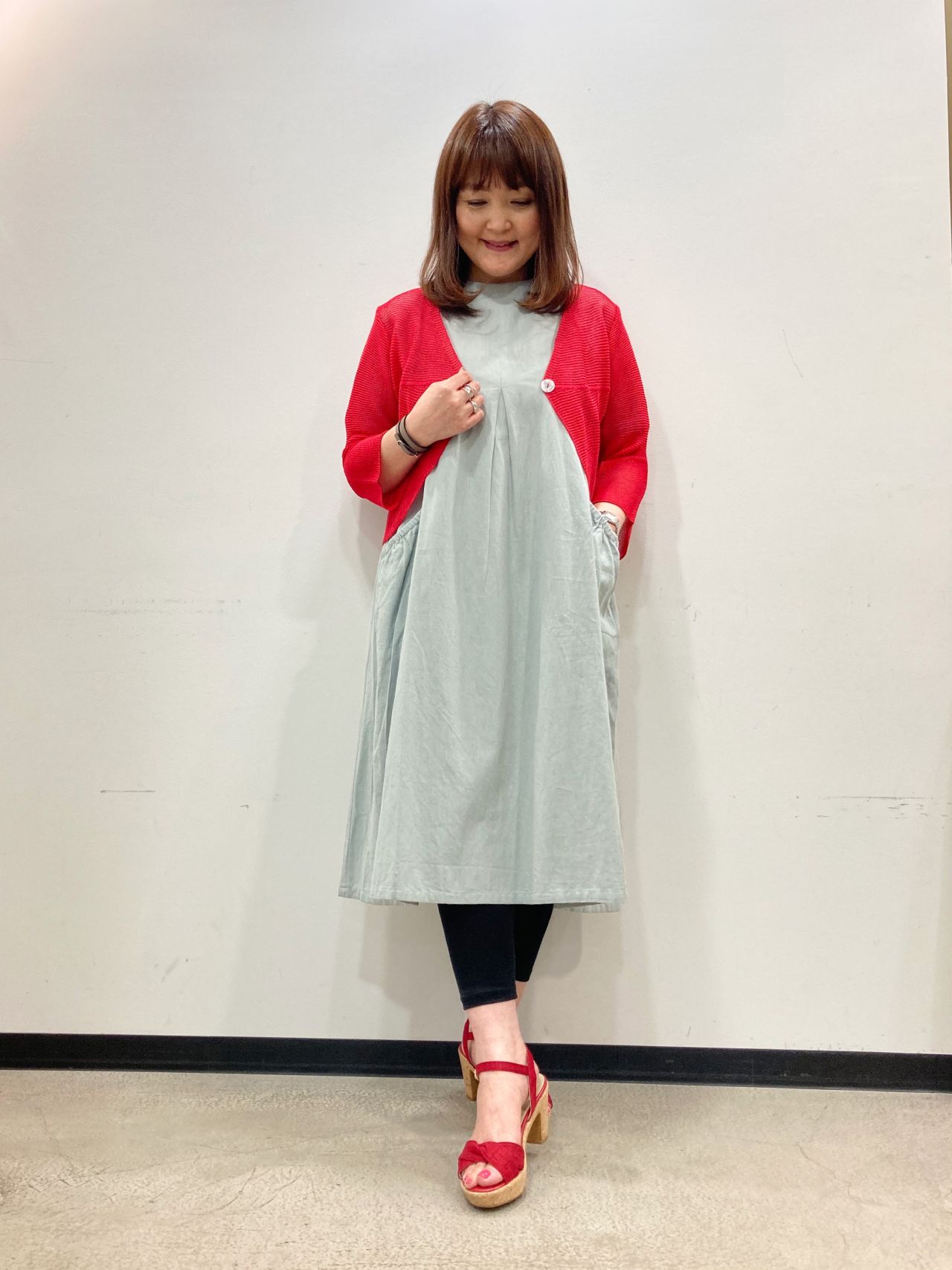 着やすいワンピース 綿麻ミックスのさらさらワンピース Fashionvillage 銀座本店公式ブログ