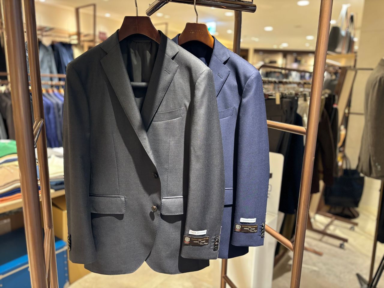 みなとみらい】Italian textile,DELFINO【SUIT】｜UNIVERSAL