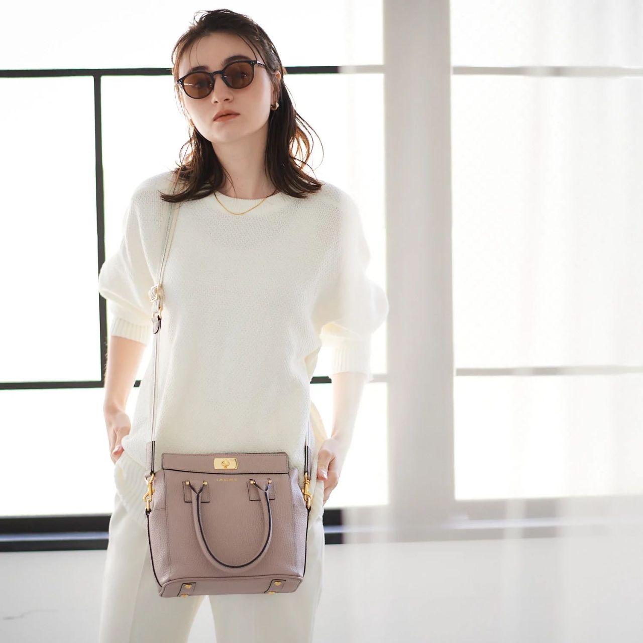 【 ✨️値下げ中✨️連休限定✨️ 】イアンヌ ポアレット エッフェル塔から花束を IANNE新作】パリ中に広がる祝福のフラワーシャワー | IANNE