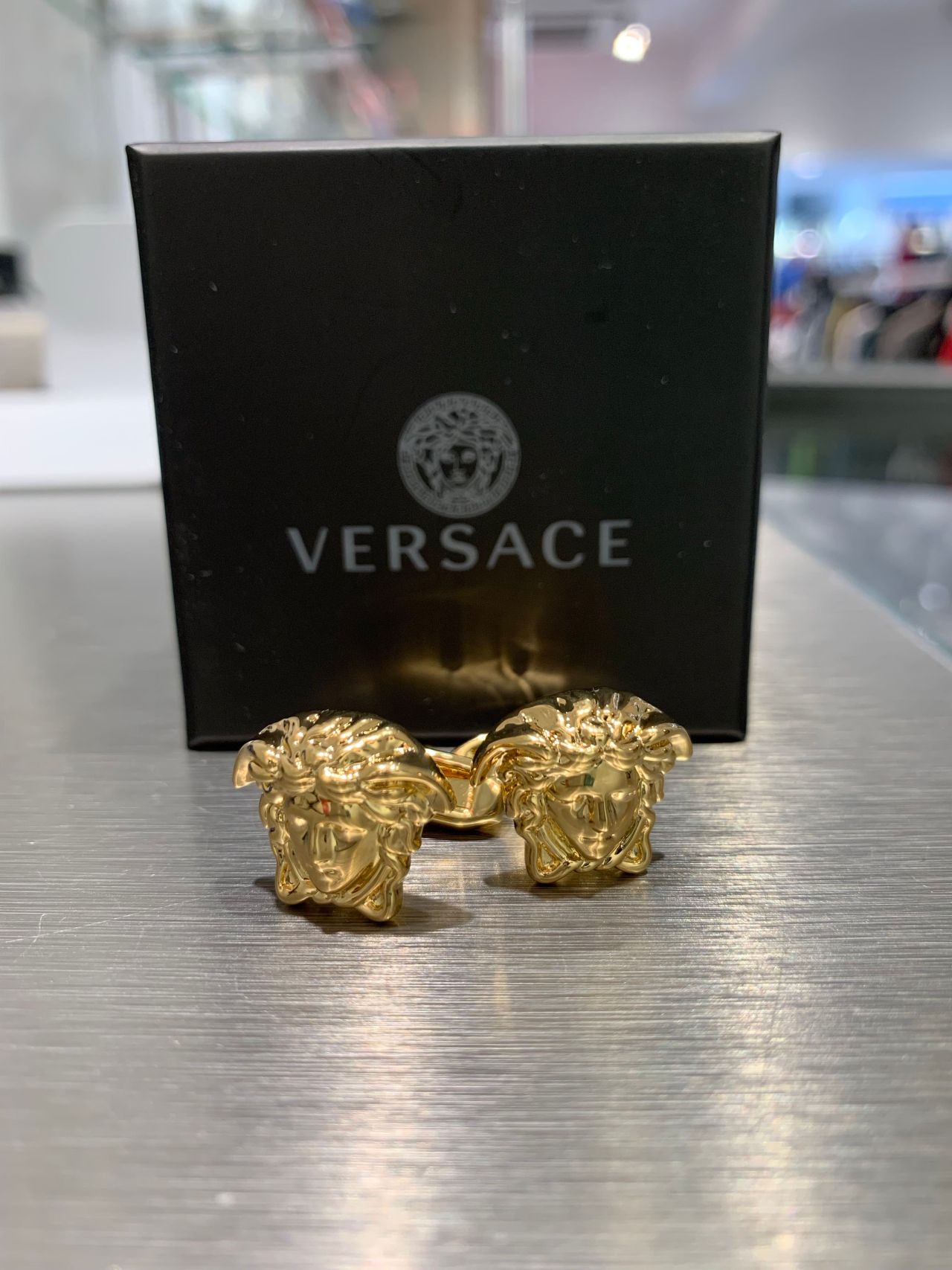 アクセントに Versace ヴェルサーチ Lhp Lhp上野 上野商会公式ブログポータルサイト