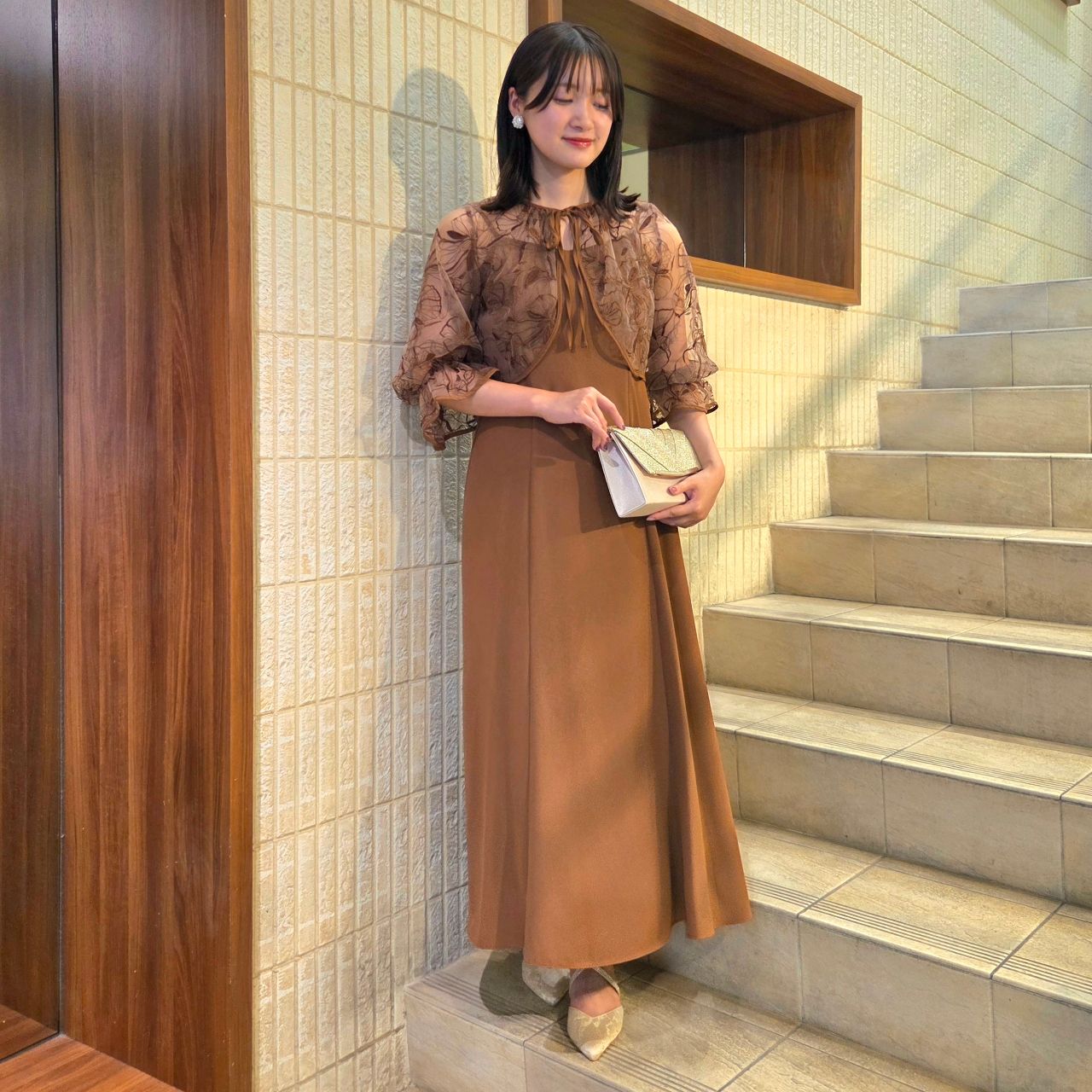 人気のフォーマルドレスに新色登場♪線描き刺繍ボレロ×キャミ