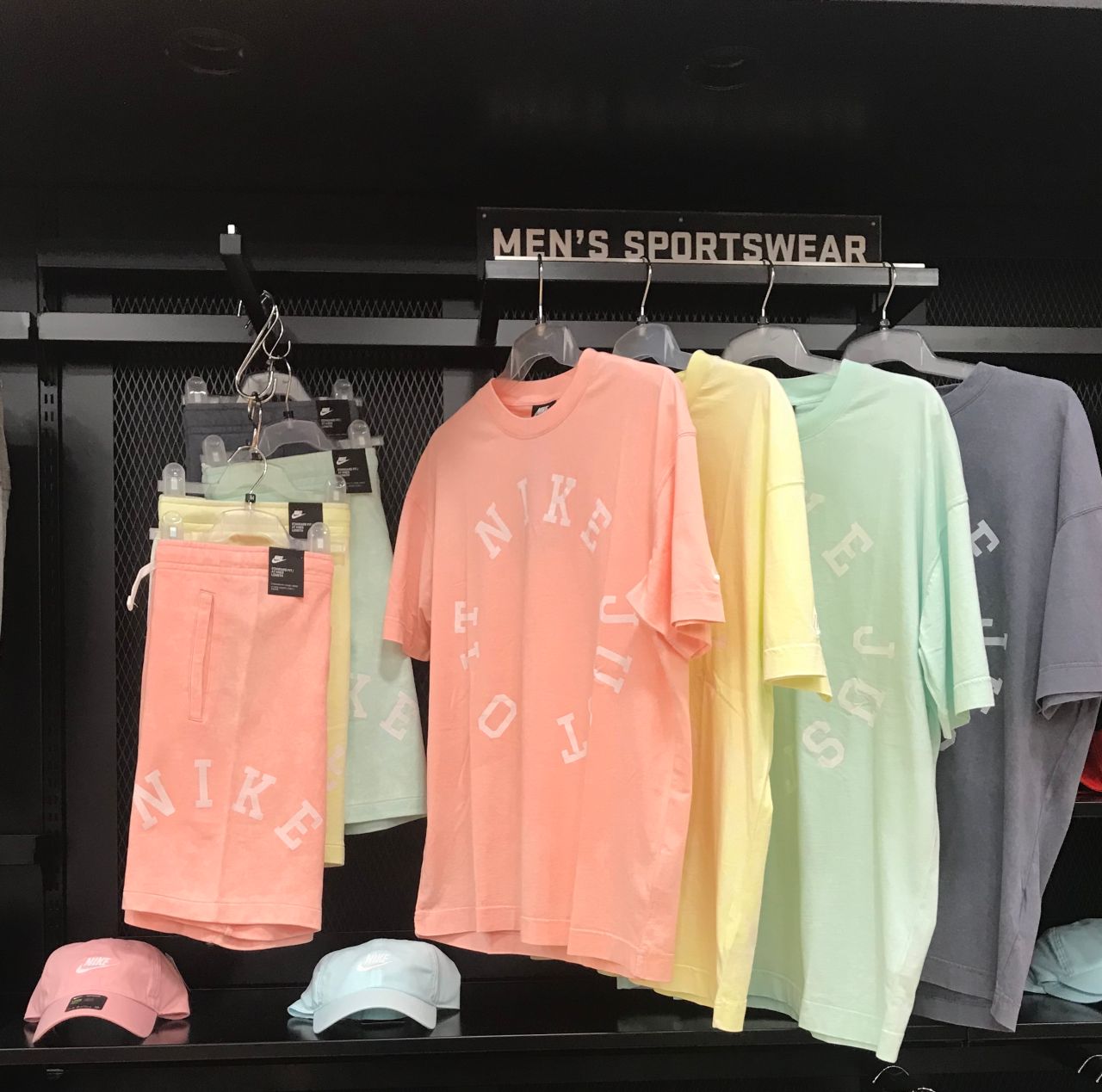 ナイキ 新作セットアップ 東京八王子店 フィットハウス公式ショップブログ Fithouseblog