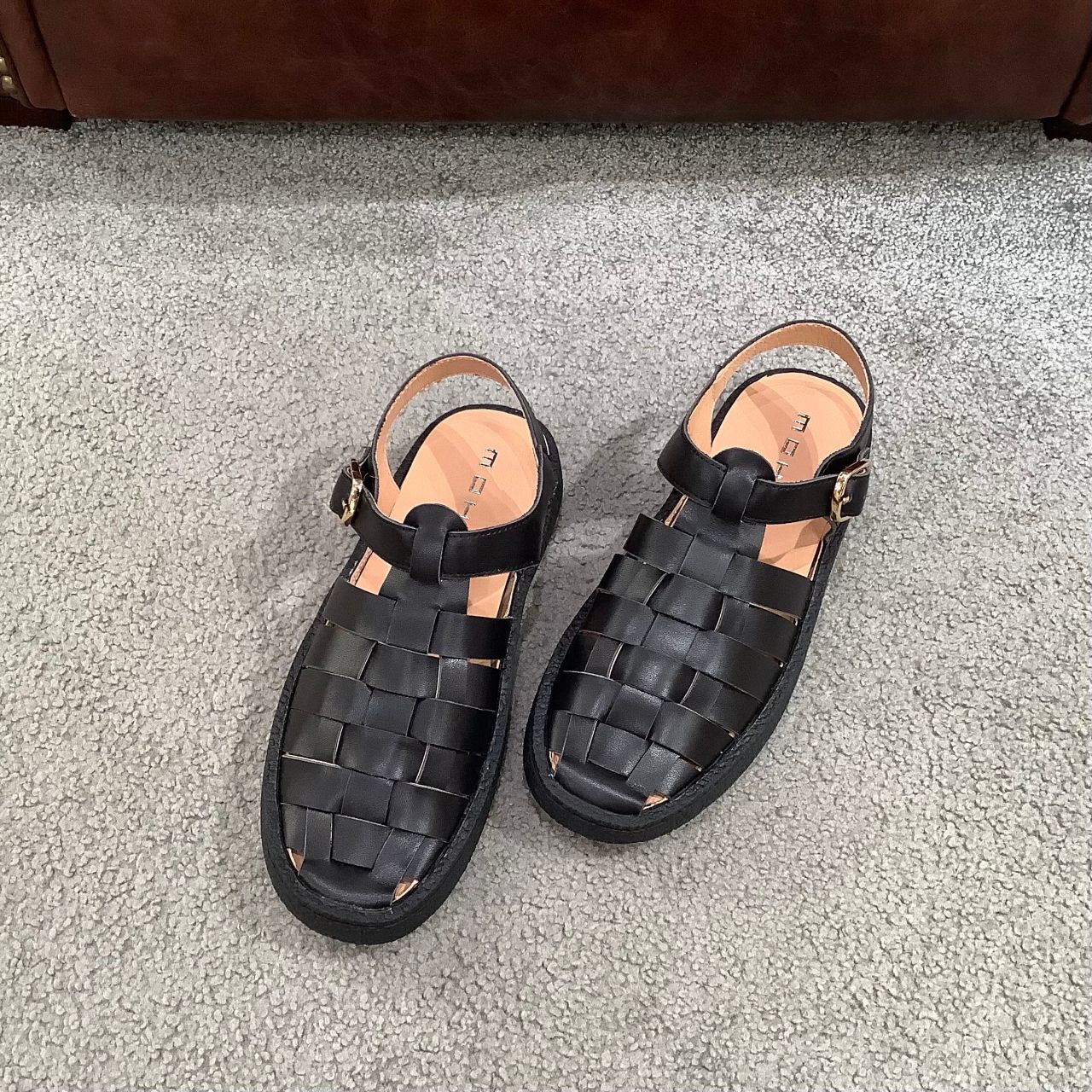 MOHI モヒ グルカサンダル 23㎝ MOHI ブラック グルカサンダル 37 楽天