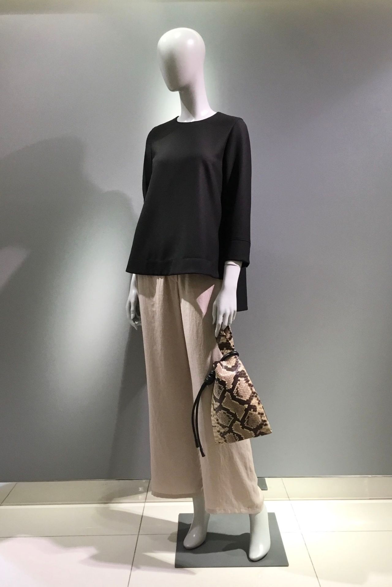 人気ウォッシャブルアイテム Part3 | 新宿小田急店 | Theory luxe 