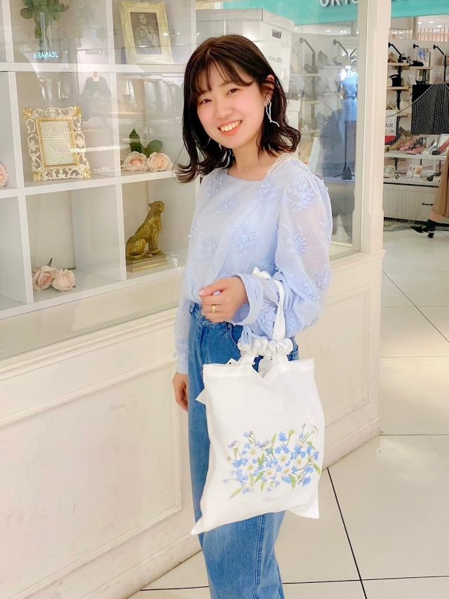【wing bling】(18Kpost) CORDA リボンドロップピアス☆送関税込 whip ribbon earring～ﾎｲｯﾌﾟﾘﾎﾞﾝｲﾔﾘﾝｸﾞ | flower／フラワー公式通販