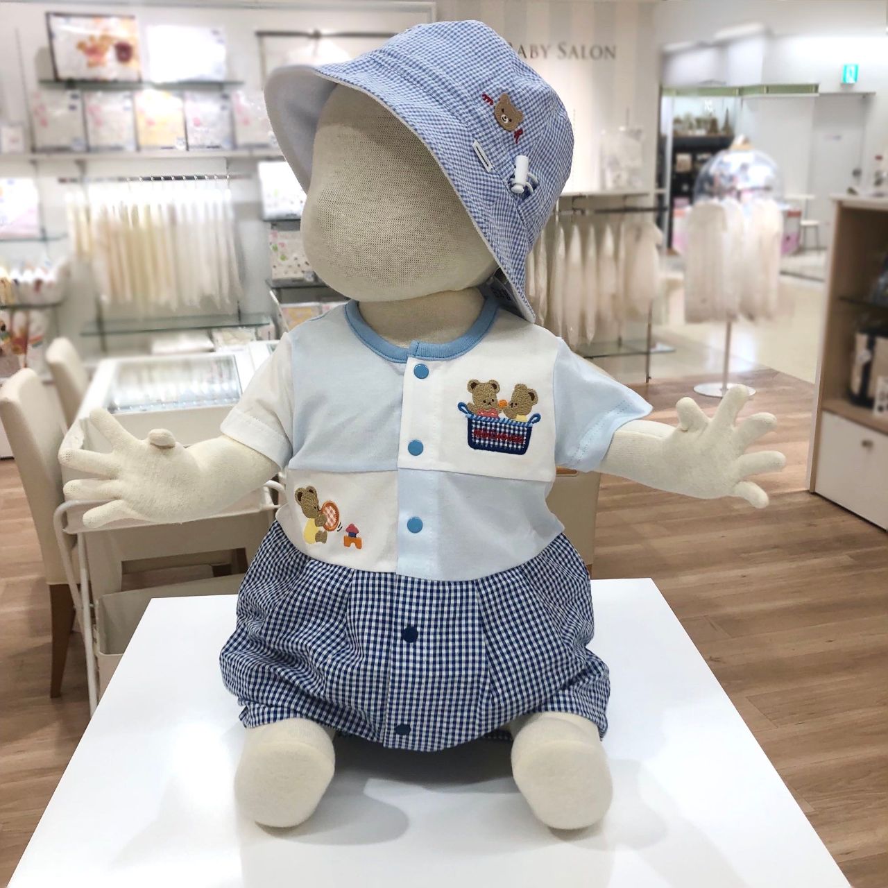 この夏おしゃれに決まるお出かけベビースタイル☆｜ミキハウス
