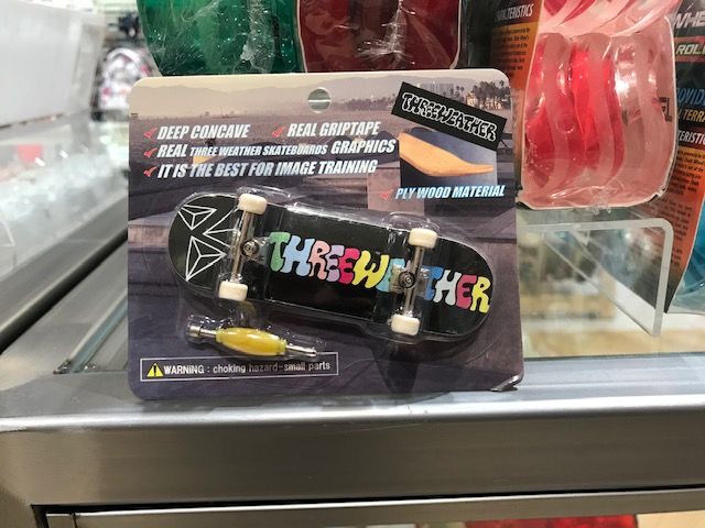 お家シリーズ 指スケで遊ぼう イオンモール大高店 Shop News ムラサキスポーツ Murasaki Sports公式サイト お家シリーズ 指スケで遊ぼう イオンモール大高店 Shop News ムラサキスポーツ Murasaki Sports公式サイト