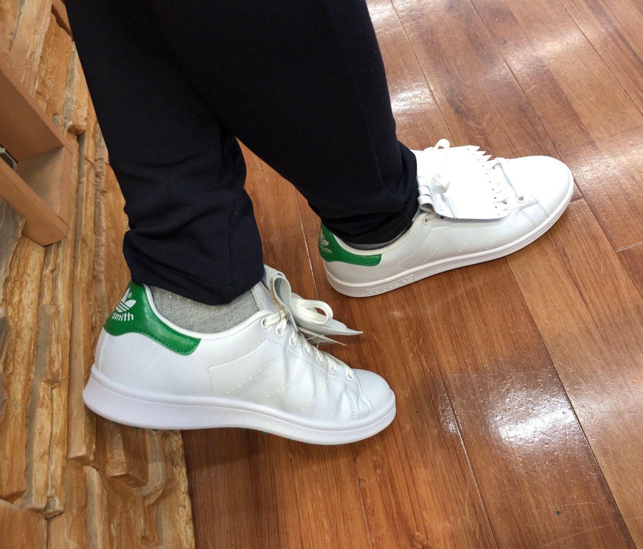 スタンスミス☆adidas限定シューズ！ | ゴルフ5 姫路中地店