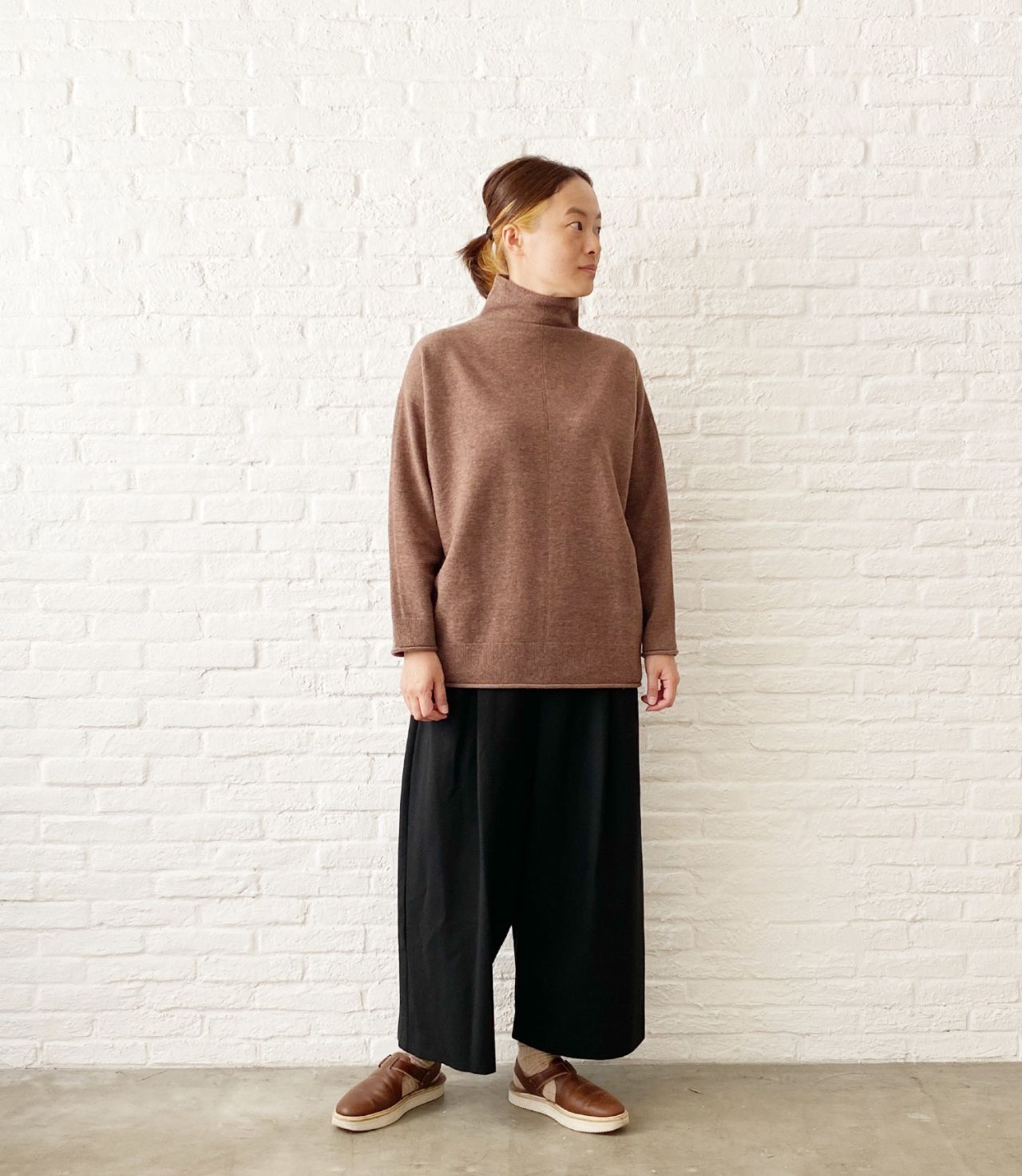 パドカレpas de calais アルパカ混ニットブラウン Vネックセーター