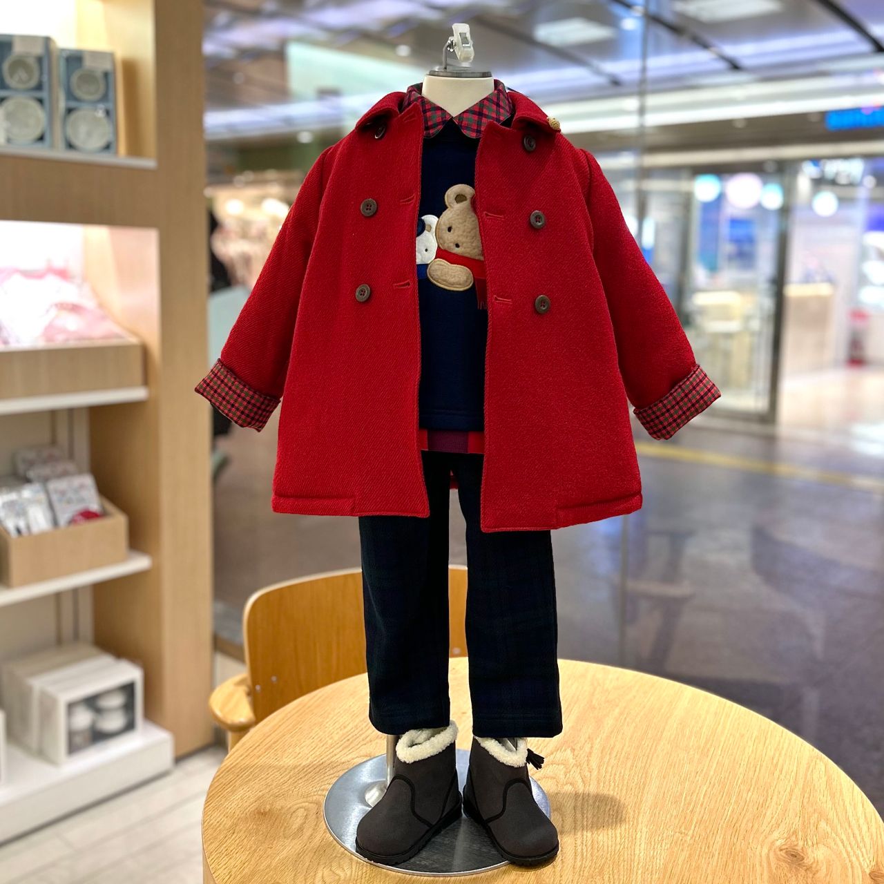 可愛いコートをご紹介♪｜ファミリアファミリアさんちか店の公式ブログ