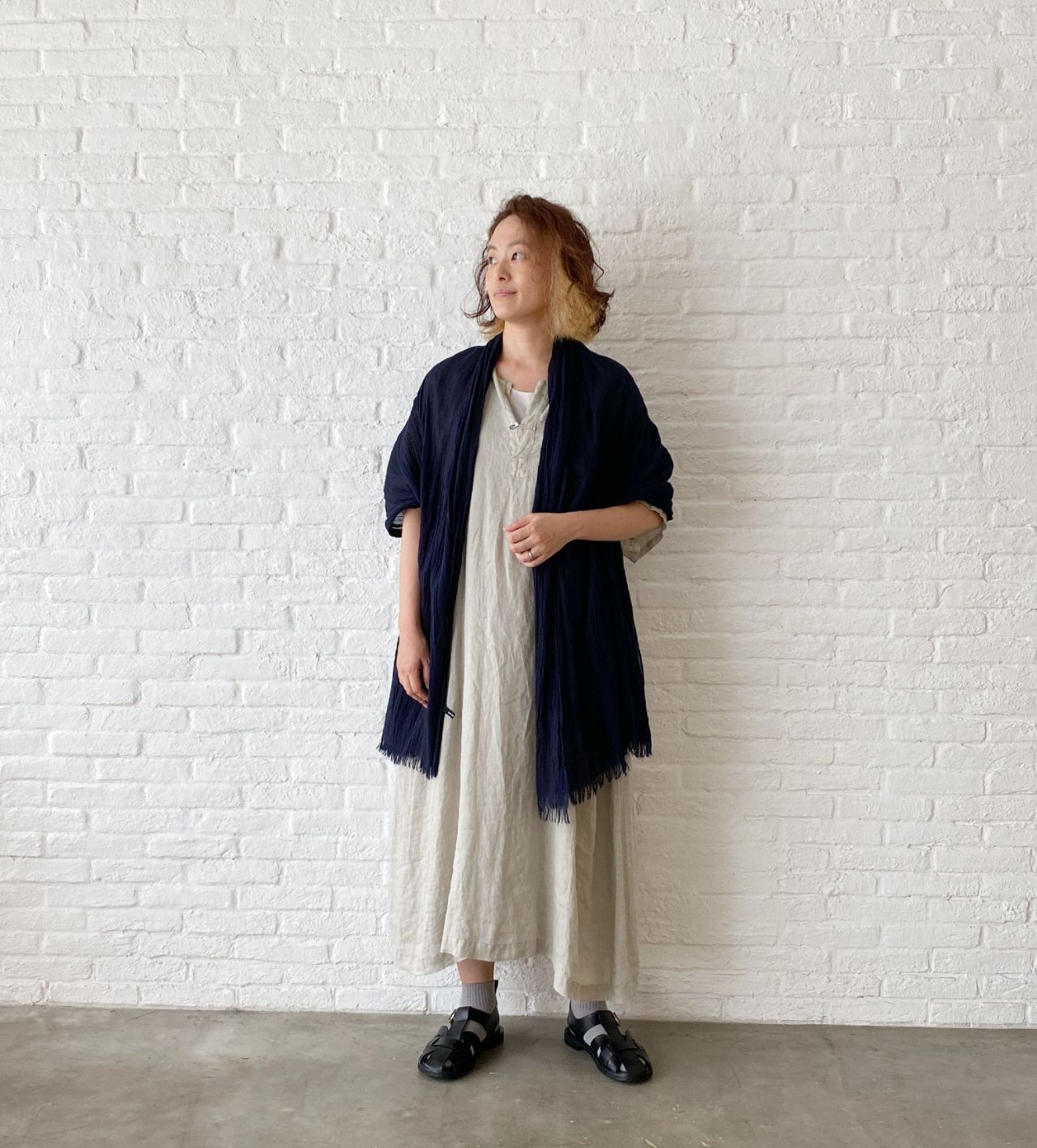 美品　パドカレ 60リネン ろうけつ染め ワンピース ロング 長袖 36 紺 白 pas de calais - 美品 パドカレ 60リネン ろうけつ染め