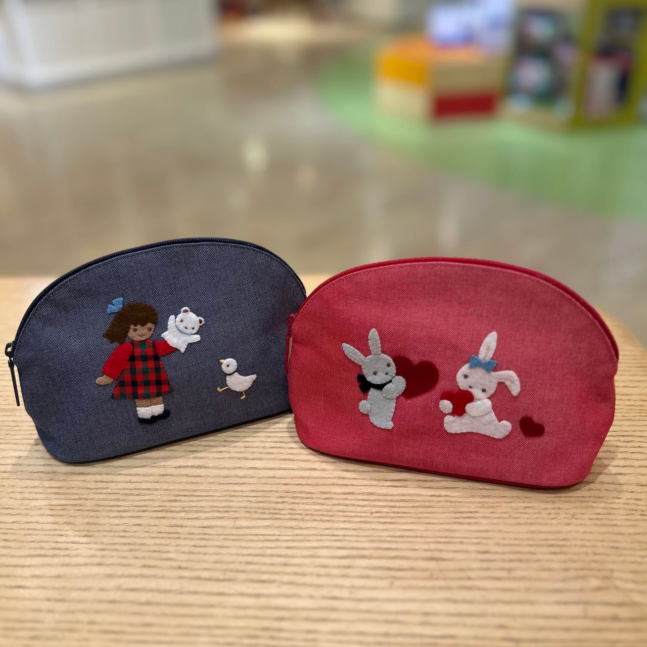 秋のお出かけに♬.*ﾟデニム雑貨｜ファミリア阪急うめだ本店ファミリア