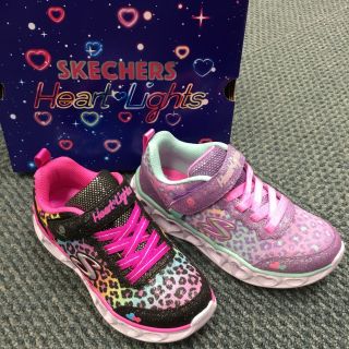 光る 靴 スケッチャーズ 販売 店 Www Caerus Pt