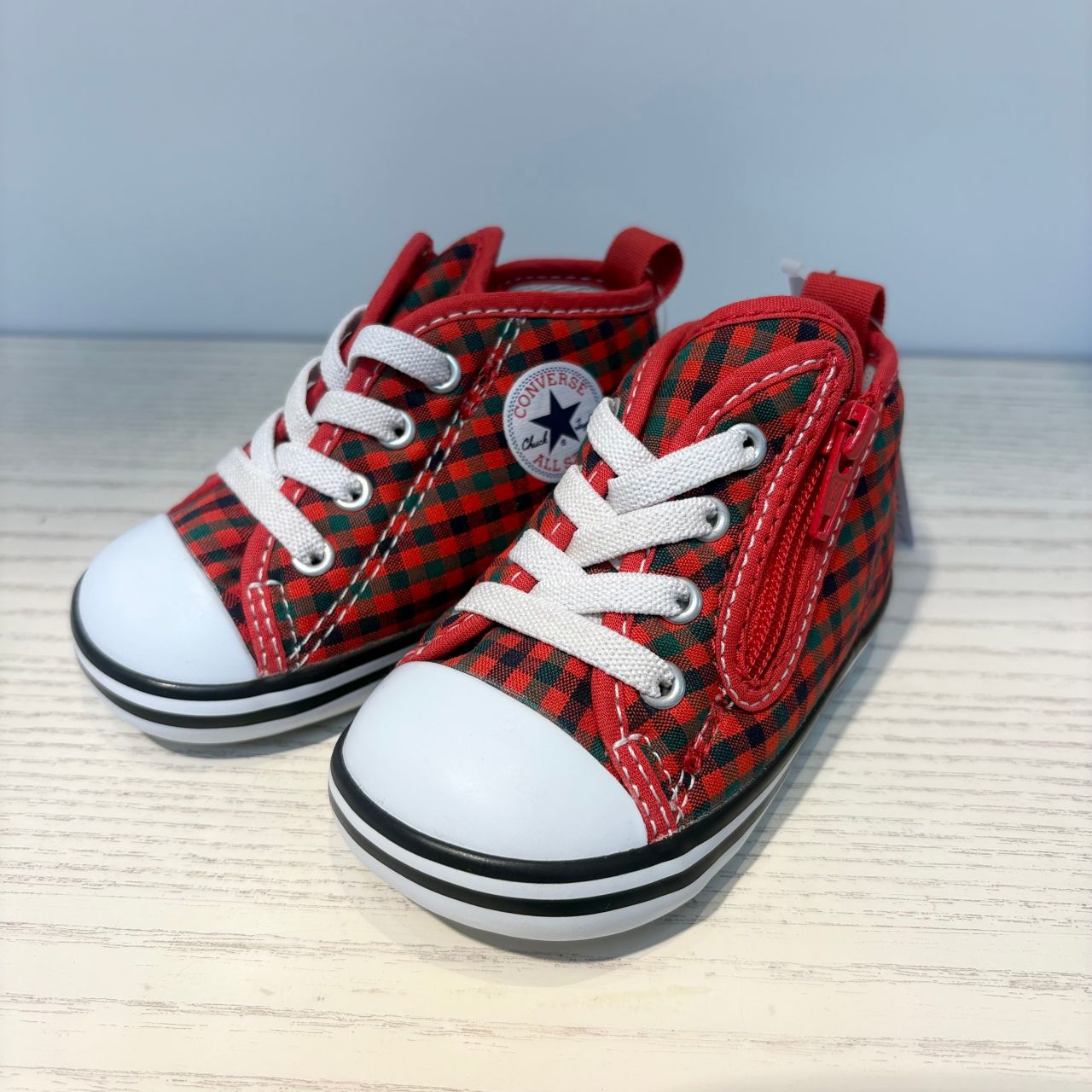 足元から可愛らしく♡】CONVERSEコラボスニーカー｜ファミリア新潟
