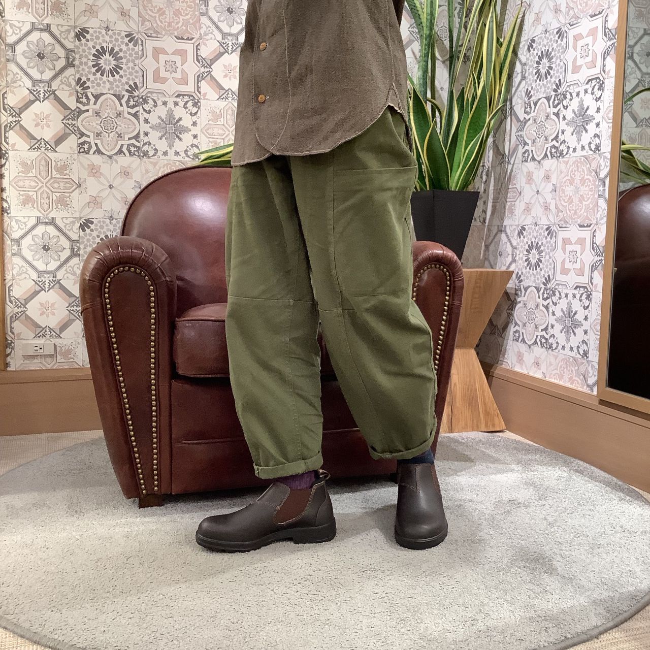 田中理恵さんとオリエンタルトラフィックさんがコラボした #跳べるパンプス✨ とても軽くてかつ柔らかくすごく履きやすいです👠💕  ほんとに飛べました🕊🌿 形もキレイでこれからたくさんは履かさしていただきます🙋‍♀️ ※撮影時だけマスク外してます。 @riiiiiie611  ... とても軽くて履きやすいです。