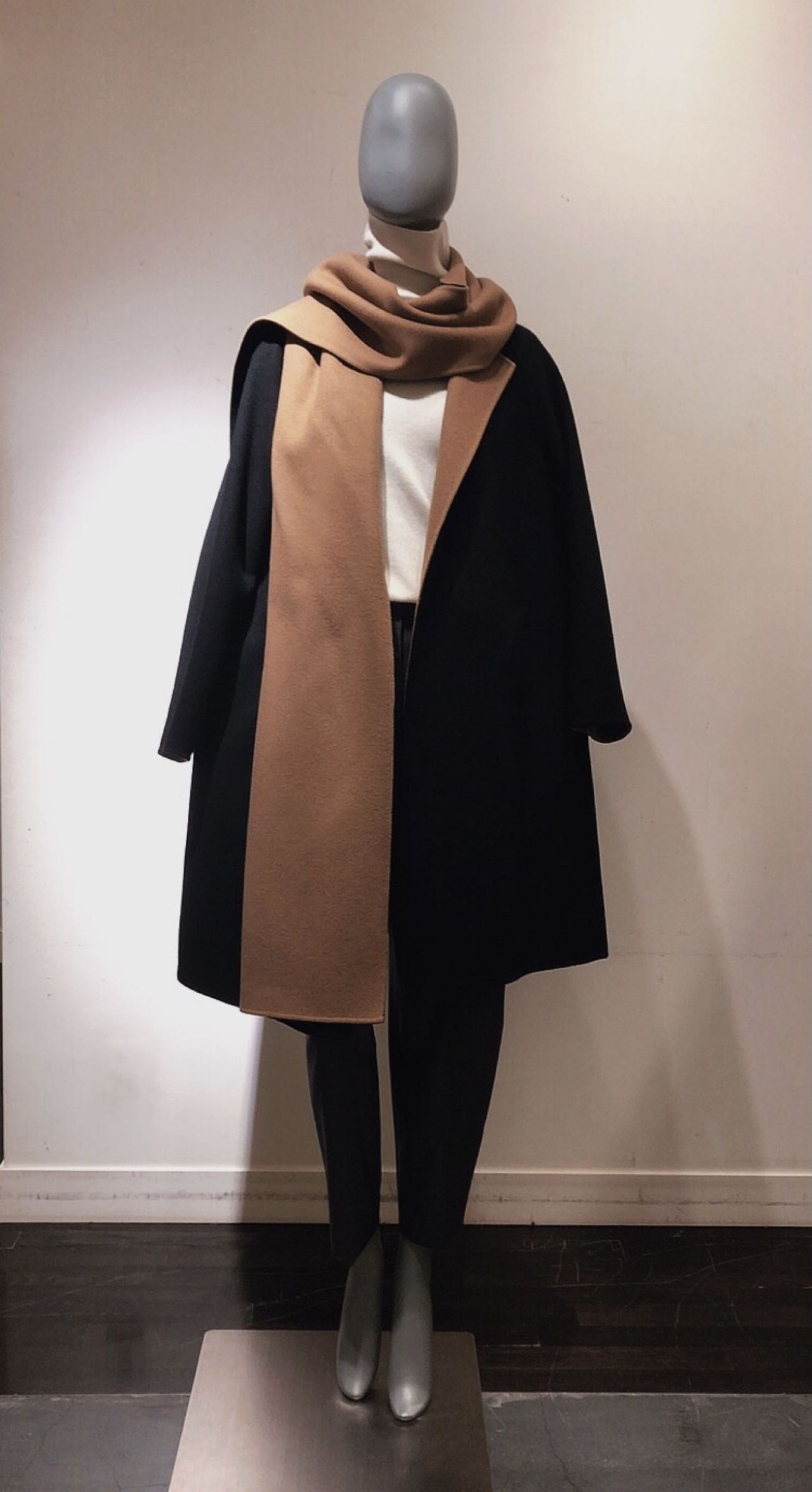 LEATHER-TRIMMED WOOL SCARF COAT レザートリミングウール LEATHER-TRIMMED WOOL SCARF COAT レザートリミングウール