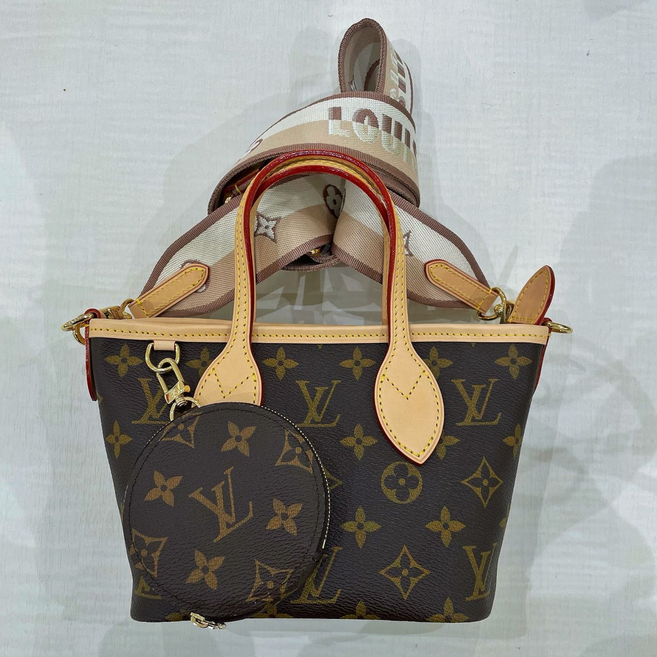 LOUIS VUITTON(ルイヴィトン) ネヴァーフルBB入荷してます