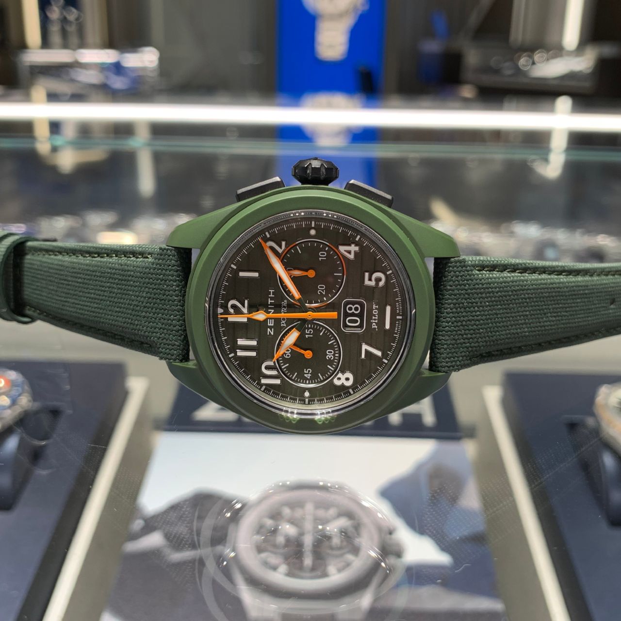 ゼニスだけが刻む「パイロット」！ポー | 岡山拠点のトミヤ