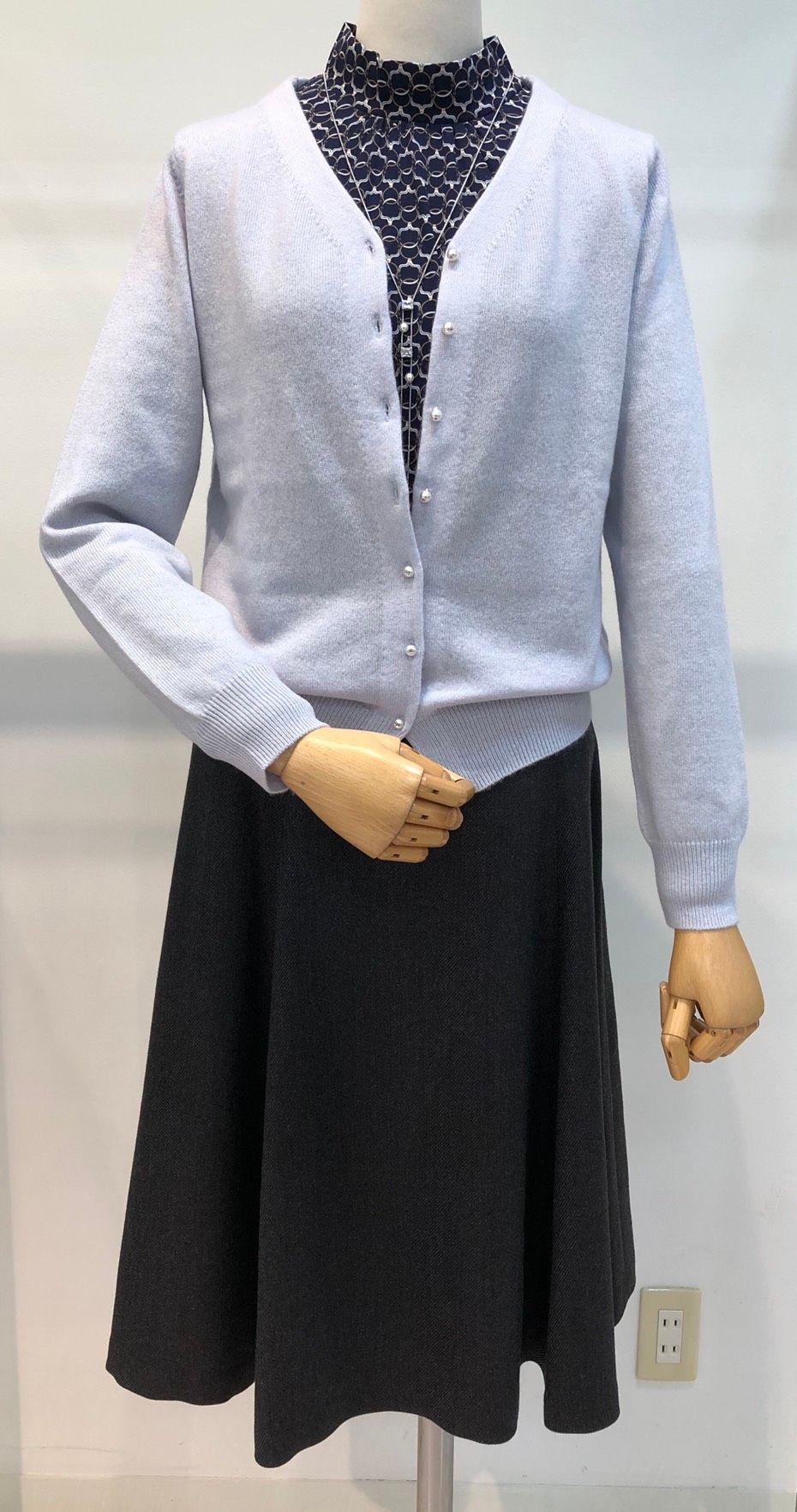 新作 シルケットウールカシミヤvネックカーディガン イオン大塔店 Women ニューヨーカー公式ショップブログ