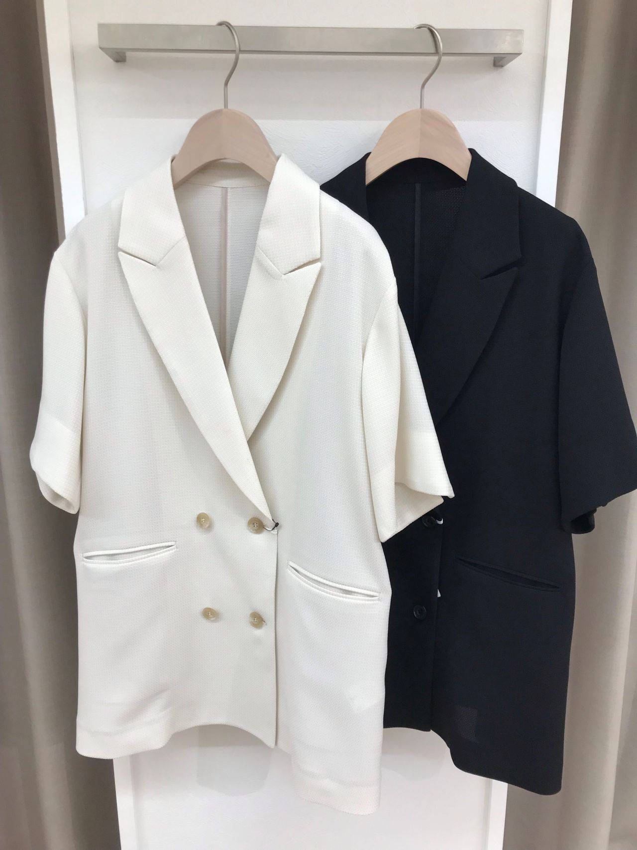レディース】夏も軽やかに！半袖ダブルジャケットのセットアップ