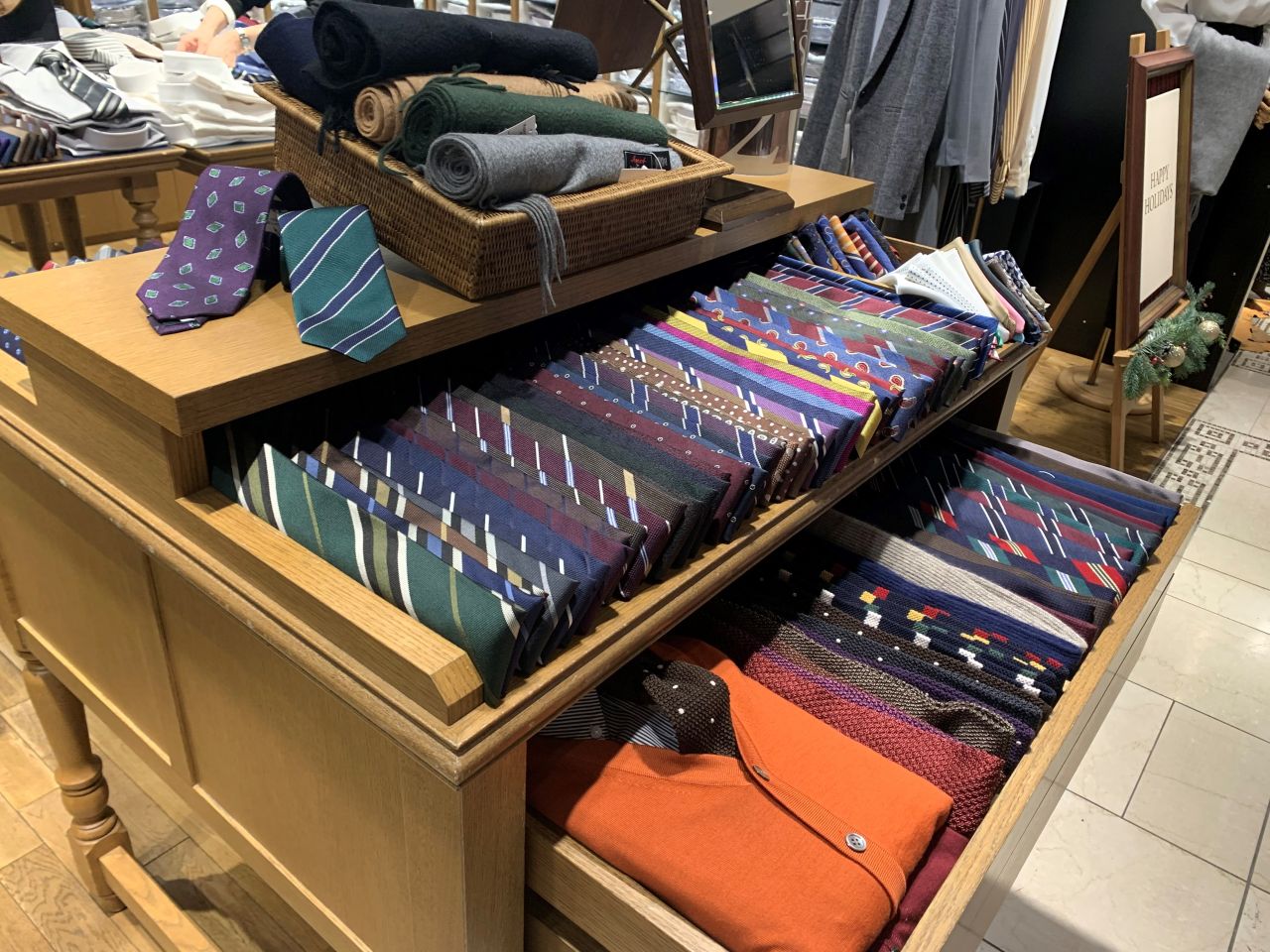 品川店の 秘密の話 アトレ品川店 メーカーズシャツ鎌倉 公式ショップブログ Maker S Shirt Kamakura