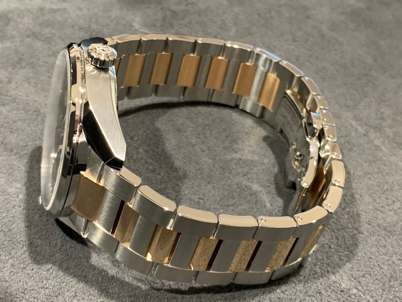 タグ・ホイヤー】カレラ デイデイト | 岡山拠点のトミヤ