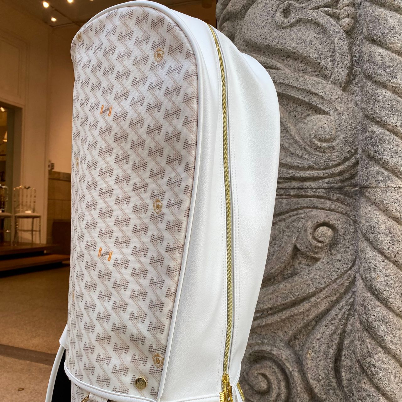 コラボキャディバッグ入荷】MAJESTY ×Resurrection | ゴルフ5