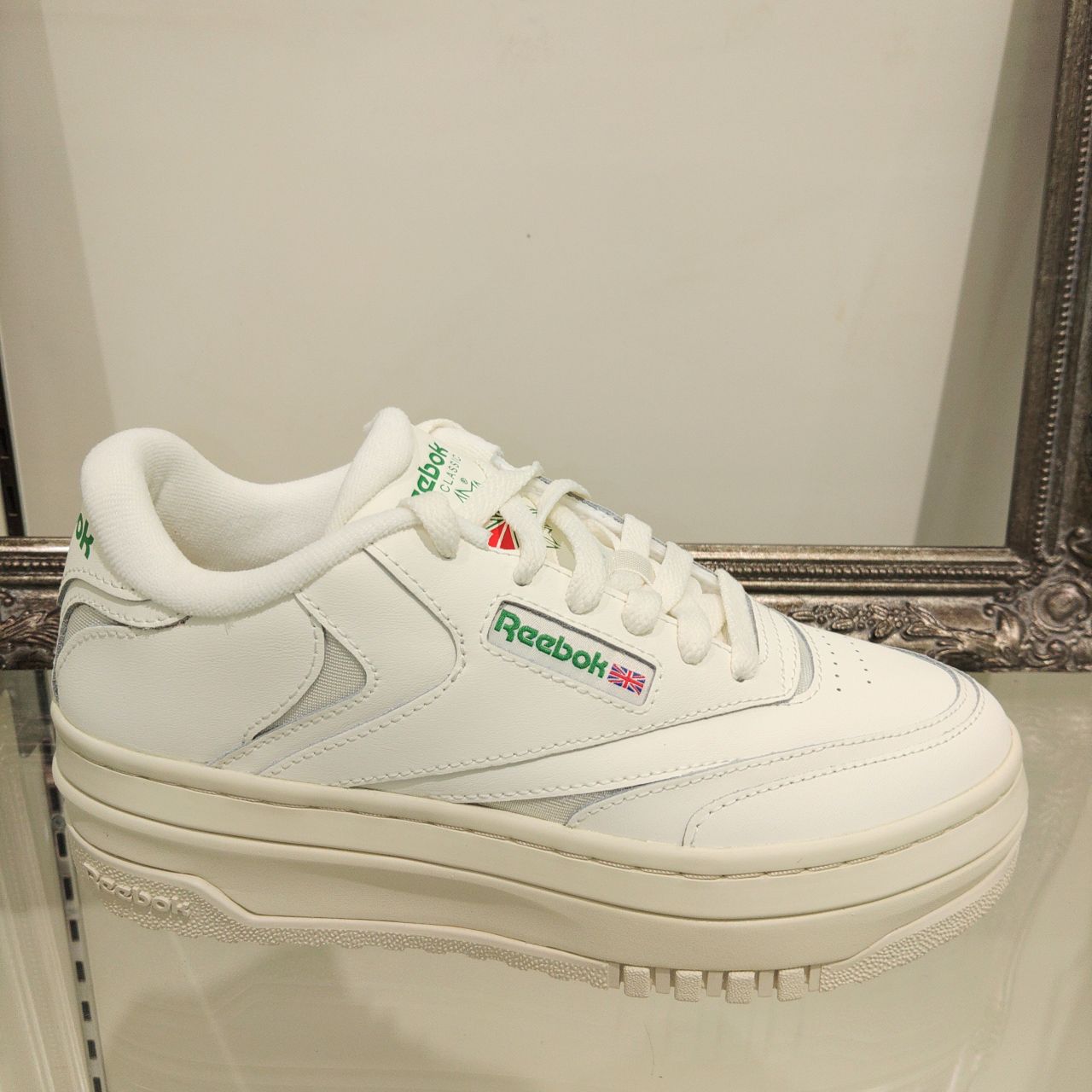 Reebok 新作！厚底スニーカー | 三好店 | フィットハウス公式