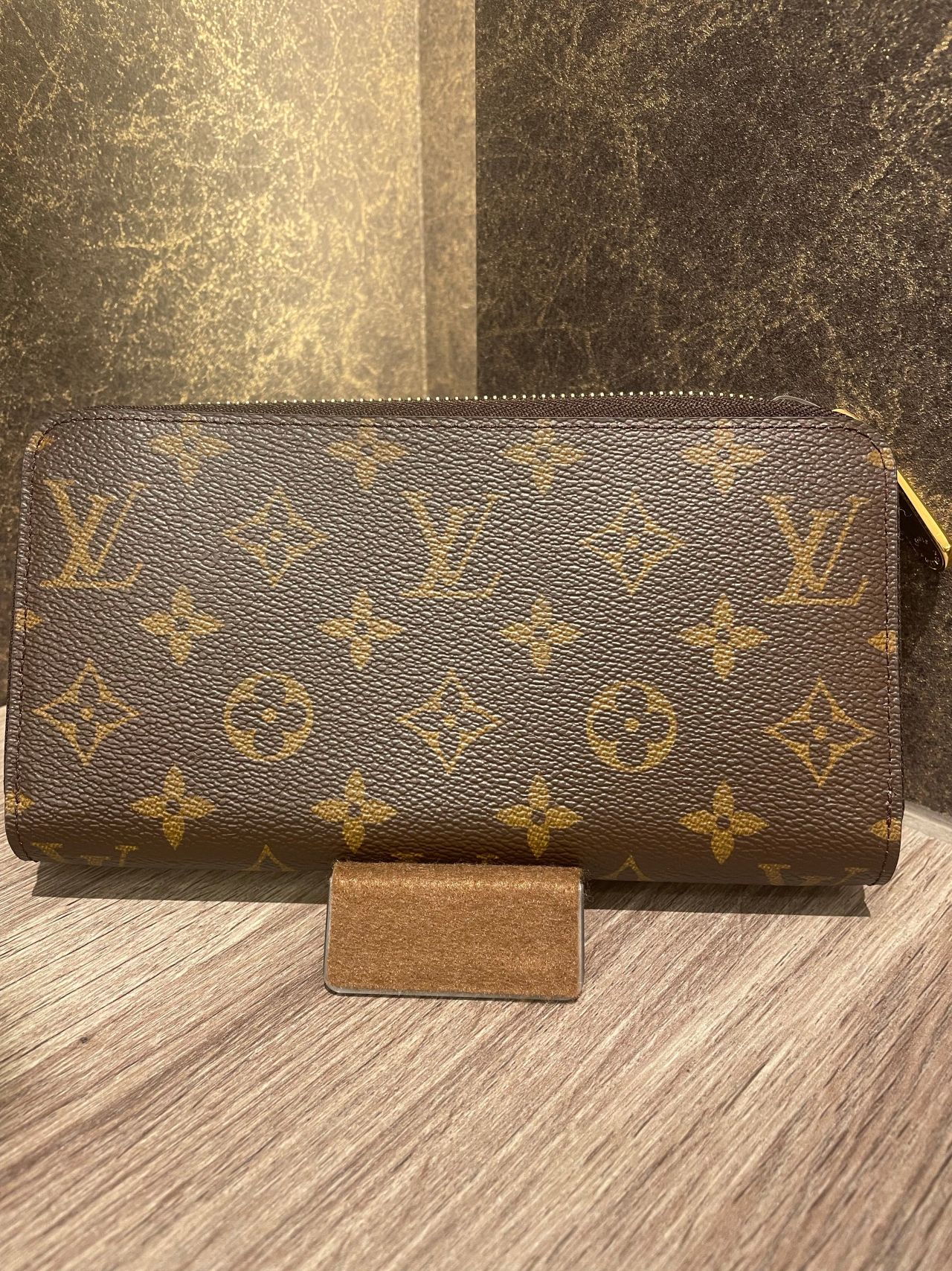 お財布を変えるなら高級なLOUIS VUITTON | 豊川店 | フィット