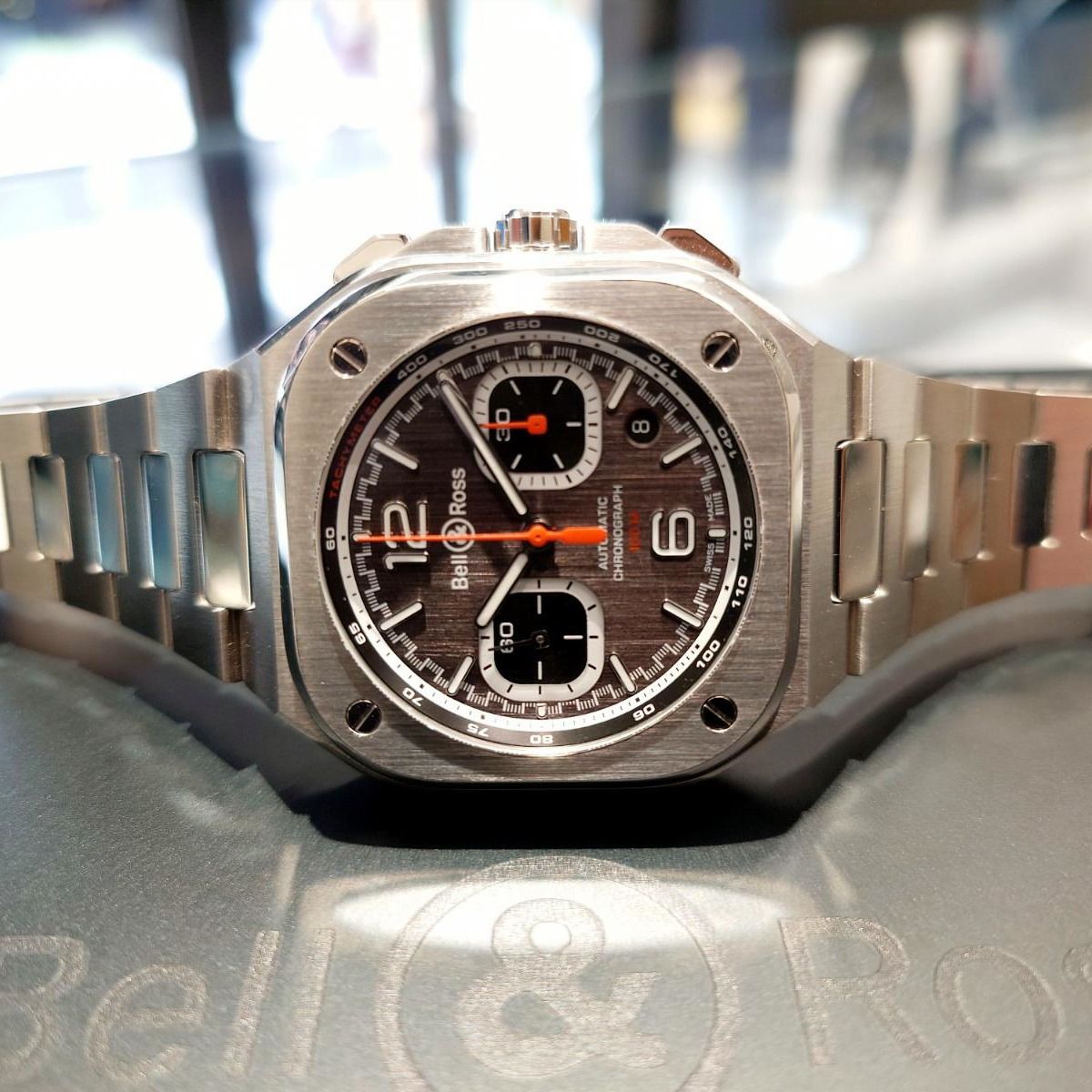 BR-05 CHRONO RACING ORANGE | 岡山拠点のトミヤコーポレーション公式