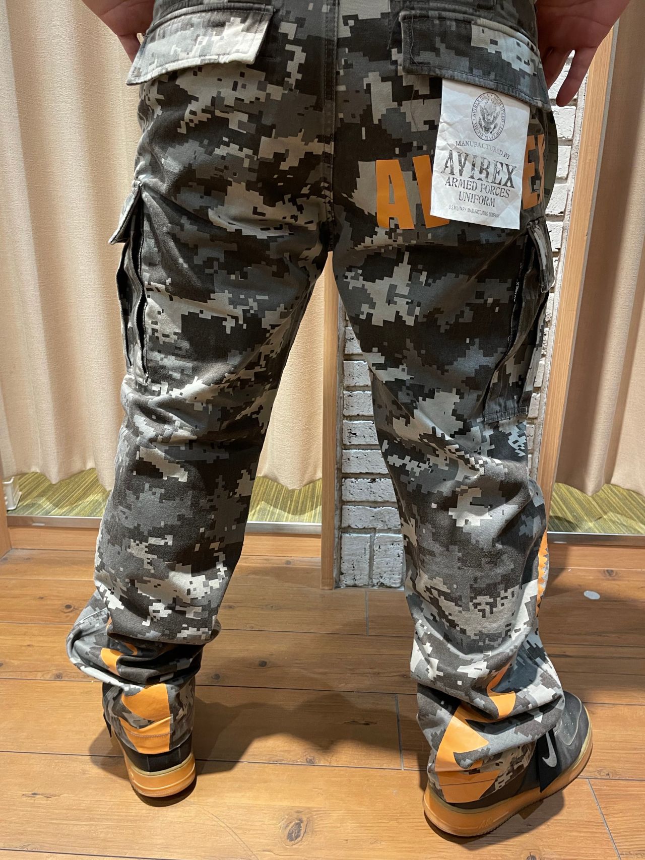 ○★新品未使用　AVIREX（アヴィレックス）　カーゴパンツ　XL　カモフラ AVIREX アビレックス カーゴパンツ ミリタリー カモフラ 迷彩