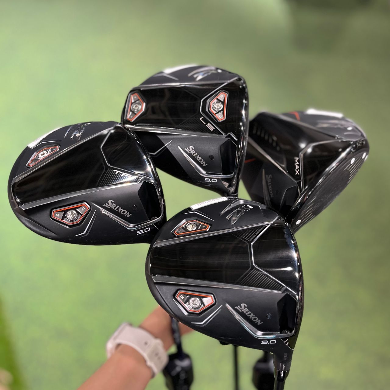 Srixon ゴルフシューズ ブラック 松山英樹も認めた「ZX」シリーズ最新