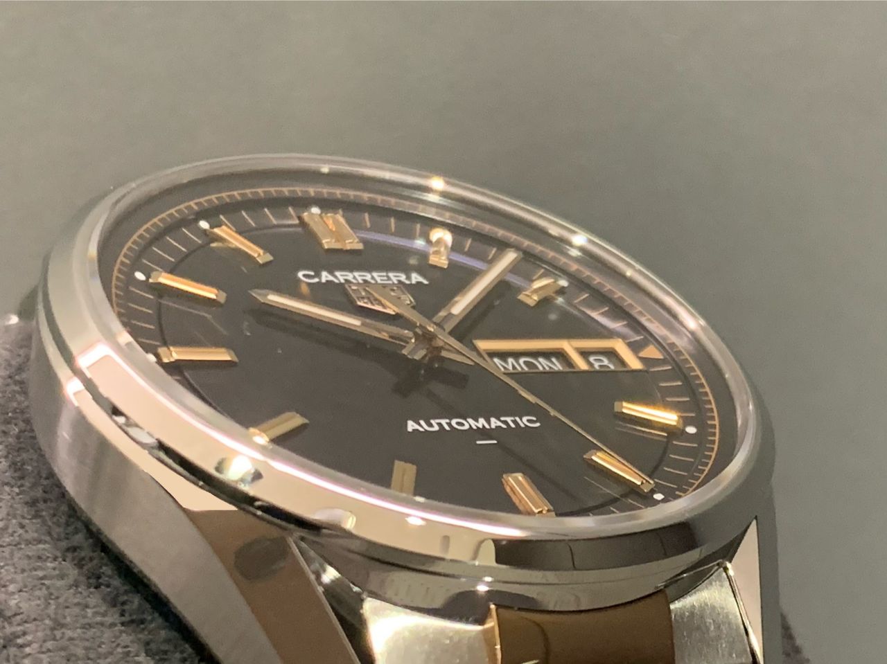 タグ・ホイヤー】カレラ デイデイト | 岡山拠点のトミヤ