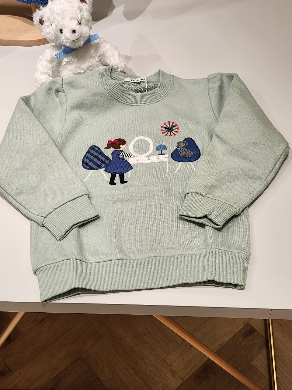 familiar 車刺繍 トレーナー ネイビー familiar 車刺繍 トレーナー ネイビー