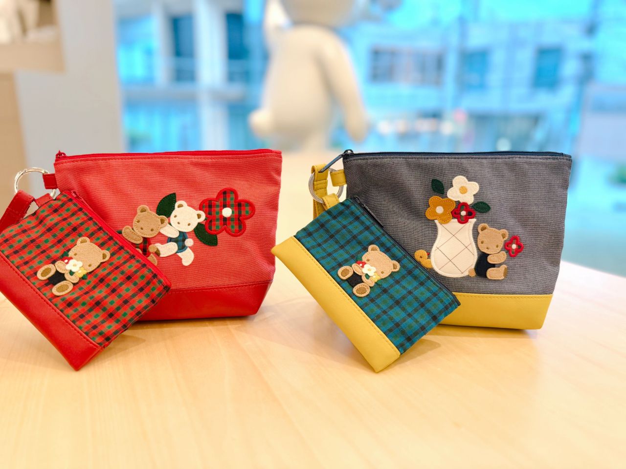 ファミリア バッグ・ポーチ 3点セット カスタマイズポーチセットをつくろう♡｜ファミリア代官山店の公式ブログ