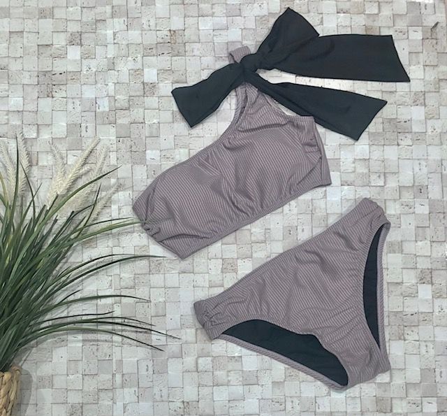 ワンショルダー水着のご紹介☆ ALBOVE  | ニュウマン横浜 ALBOVE